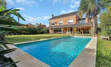 Impecable casa en venta en La Lomada de 400 metros cubiertos