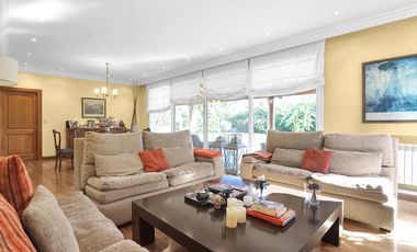 Impecable casa en venta en La Lomada de 400 metros cubiertos