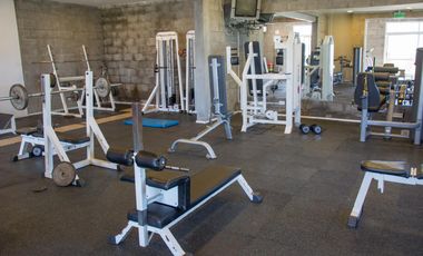 Impecable casa en venta en La Lomada de 400 metros cubiertos