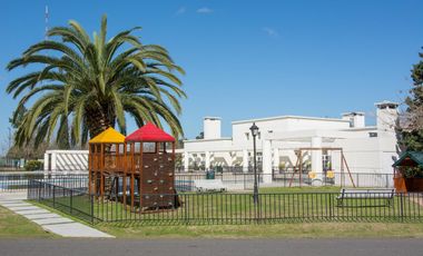 Impecable casa en venta en La Lomada de 400 metros cubiertos