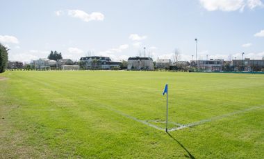 Impecable casa en venta en La Lomada de 400 metros cubiertos