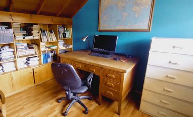 VENTA CASA 5 AMBIENTES CON JARDÍN BARRIO PARQUE BERNAL