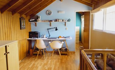 VENTA CASA 5 AMBIENTES CON JARDÍN BARRIO PARQUE BERNAL