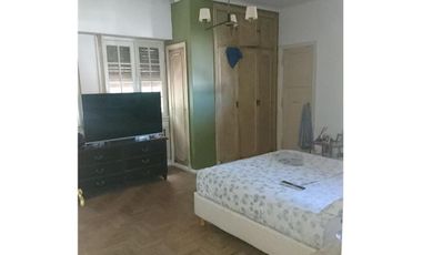 Casa - Olivos-Vias/Maipu