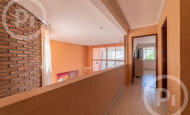Gran casa familiar en venta en el corazón de Guadalupe