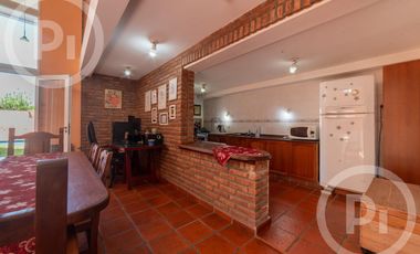 Gran casa familiar en venta en el corazón de Guadalupe