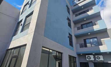 MONOAMBIENTE EN PRIMER PISO SAN JUSTO