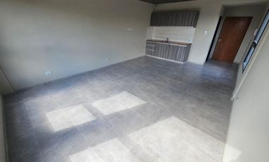 MONOAMBIENTE EN PRIMER PISO SAN JUSTO