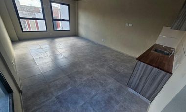 MONOAMBIENTE EN PRIMER PISO SAN JUSTO