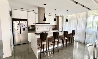 Moderno casa 5 ambientes en Rumenco Joven