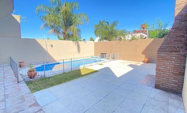 Chalet cinco ambientes en Haedo Sur Residencial