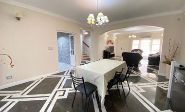 Chalet cinco ambientes en Haedo Sur Residencial