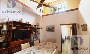 VENTA  DE DOS CASAS  EN LOTE PROPIO CON QUINCHO Y PATIO, JOVELLANOS 1400,BARRACAS