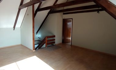 ARRIENDO CASA FAMILIAR EN LA REINA