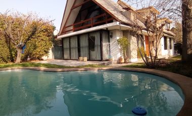 ARRIENDO CASA FAMILIAR EN LA REINA