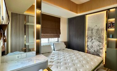 Disewa New Luxury Apartemen Waterplace Residenc Pakuwon Semi PentHouse