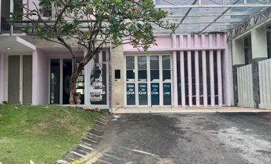 Di Sewa Palm Beach Pakuwon City Surabaya