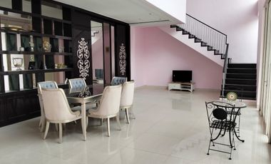 Di Sewa Palm Beach Pakuwon City Surabaya