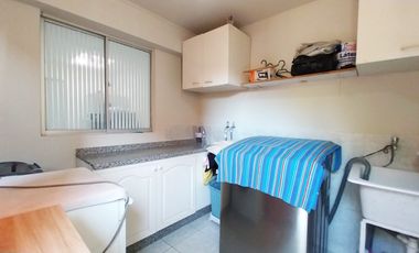 Casa 4 dorm. 3 Baños Estacionamientos logia Venta Quilicura