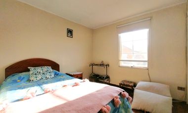 Casa 4 dorm. 3 Baños Estacionamientos logia Venta Quilicura