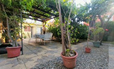 Casa 4 dorm. 3 Baños Estacionamientos logia Venta Quilicura