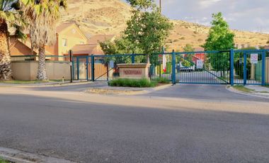 Casa 4 dorm. 3 Baños Estacionamientos logia Venta Quilicura