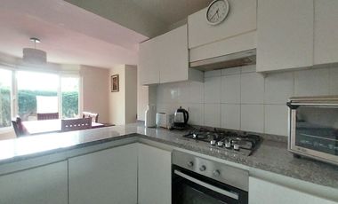 Casa 4 dorm. 3 Baños Estacionamientos logia Venta Quilicura