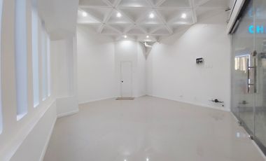 Local Comercial con baño Todo Uso Arriendo Providencia