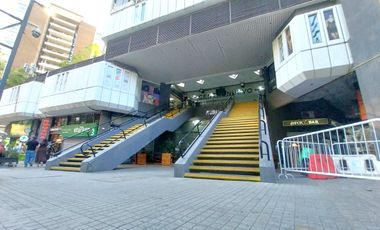 Local Comercial con baño Todo Uso Arriendo Providencia