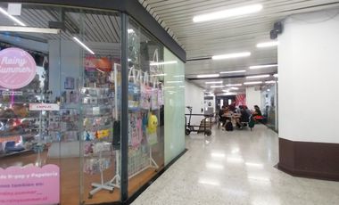 Local Comercial con baño Todo Uso Arriendo Providencia
