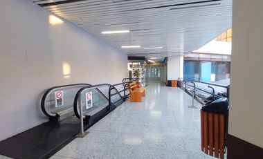 Local Comercial con baño Todo Uso Arriendo Providencia