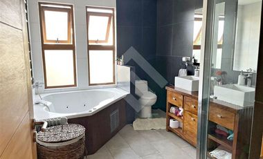 Casa en Arriendo en Lo Pinto