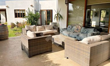 Casa en Arriendo en Lo Pinto