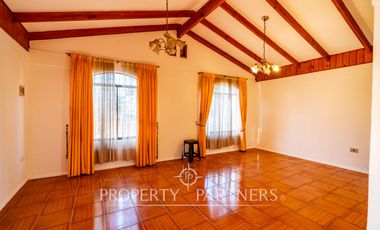 Casa en Arriendo con excelente ubicación en Sindempart