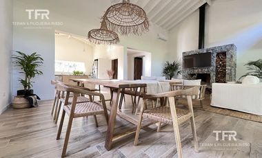 Venta en Maritimo 4 de Costa Esmeralda - 4 habitaciones en 2 plantas - a pasos del mar