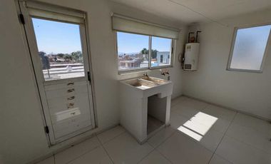 Casa en Venta Con Terraza en Colonia San Vicente, Guadalajara