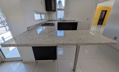 Casa en Venta Con Terraza en Colonia San Vicente, Guadalajara