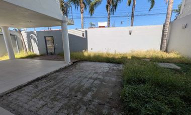 Casa en Venta Con Terraza en Colonia San Vicente, Guadalajara