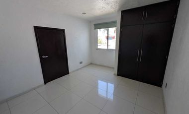 Casa en Venta Con Terraza en Colonia San Vicente, Guadalajara