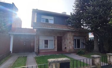 Casa en venta de 5 ambientes en Faro Norte.