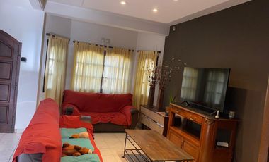 Casa en  venta 5 ambientes Tortuguitas Apto Crédito