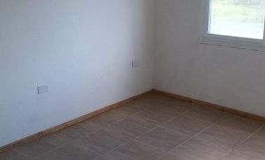 Casa en venta - 2 Dormitorios 1 Baño - 65Mts2 - Aguas Verdes