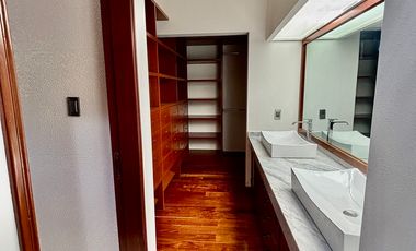 Casa en Renta en Bosques, $120,000