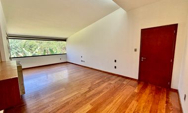 Casa en Renta en Bosques, $120,000