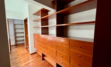 Casa en Renta en Bosques, $120,000