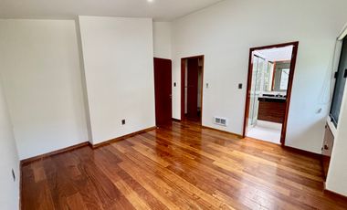 Casa en Renta en Bosques, $120,000