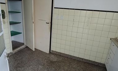 DEPARTAMENTO 3 AMBIENTES VENTA EN Ladislao Martinez  232 2°B (MARTINEZ)