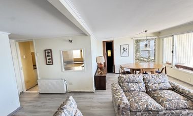 SE ARRIENDA GRAN CASA CON VISTA AL MAR, REÑACA (CÓD. 547)