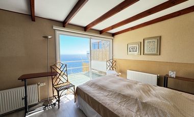 SE ARRIENDA GRAN CASA CON VISTA AL MAR, REÑACA (CÓD. 547)