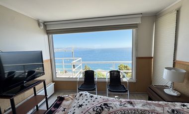 SE ARRIENDA GRAN CASA CON VISTA AL MAR, REÑACA (CÓD. 547)